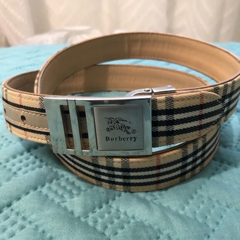 Burberry Nova Check Belt